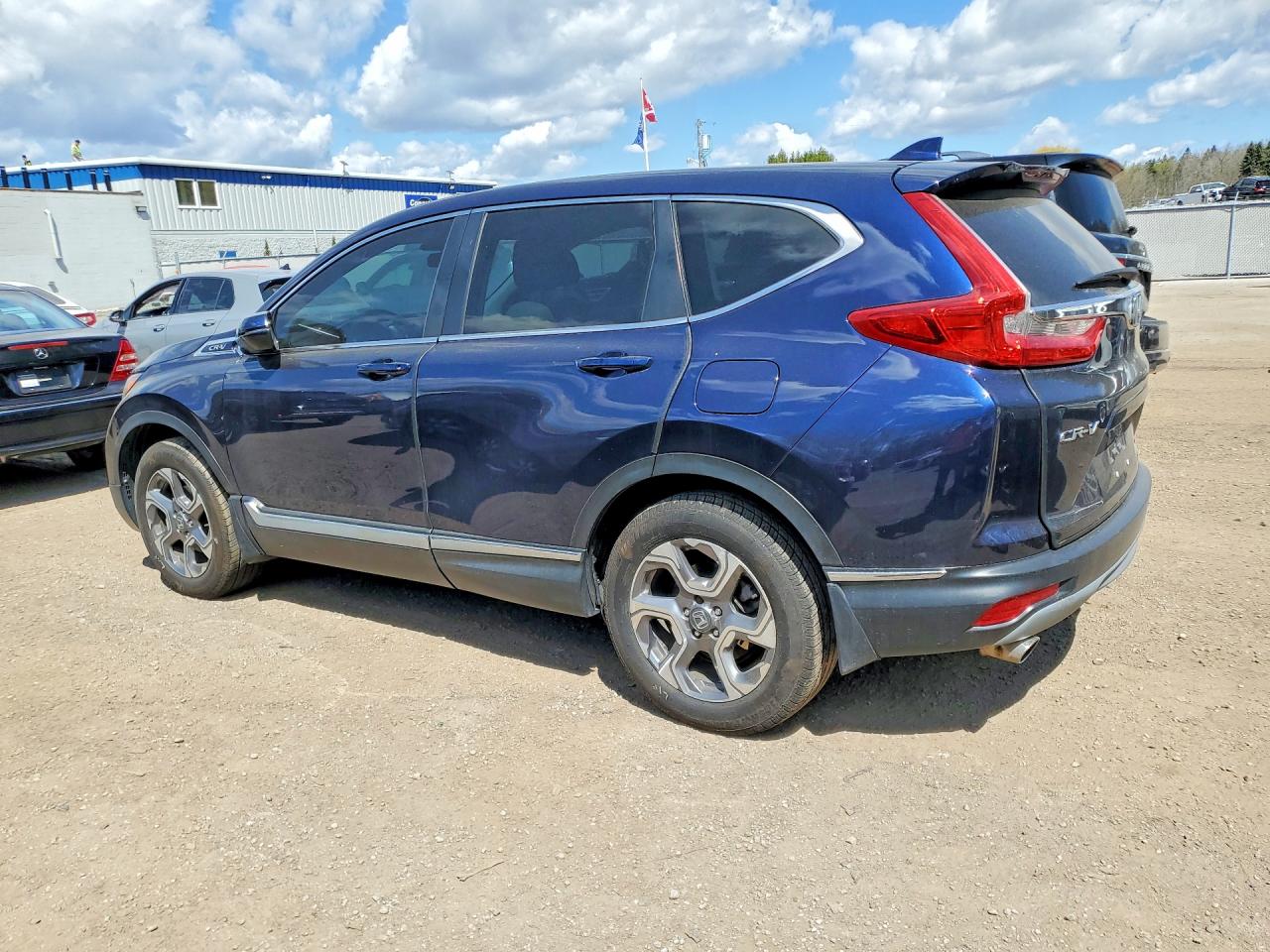 2017 HONDA Crv VIN 2HKRW2H58HH116675 photo 2