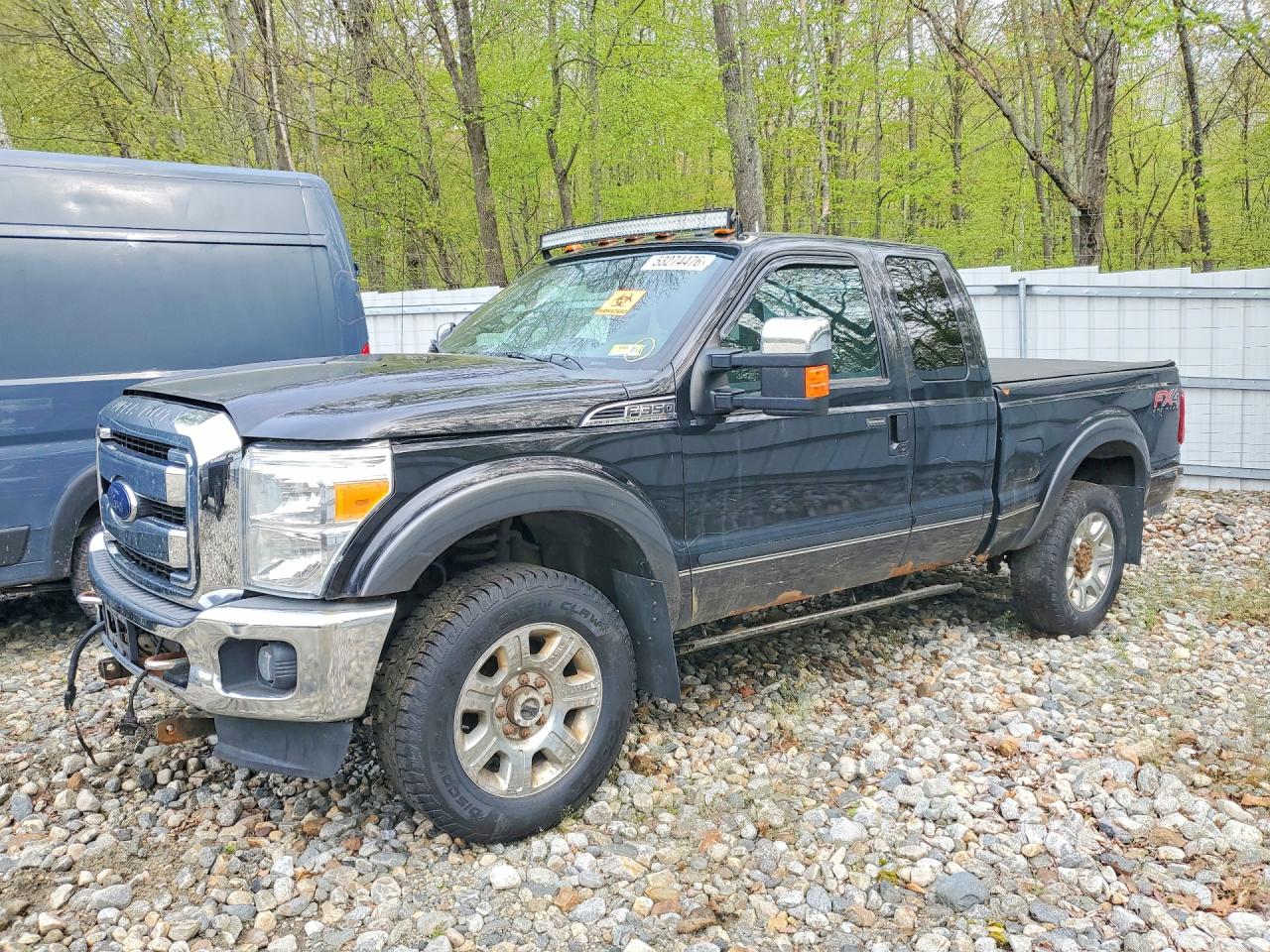 2015 Ford F350 VIN 1FT8X3B6XFEB38254 photo 1