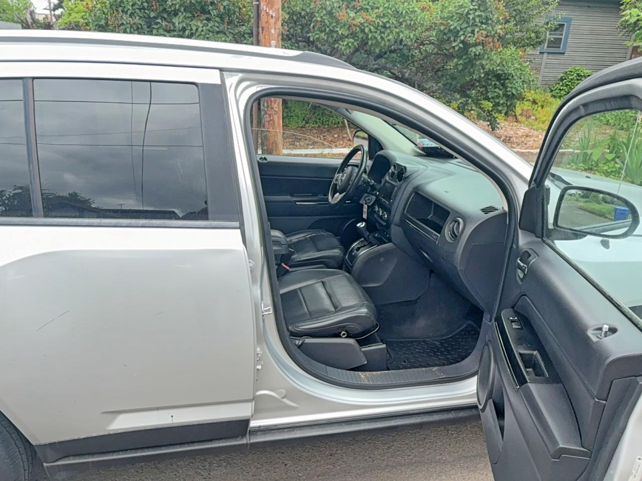 2013 Jeep Compass VIN 1C4NJDCB3DD114483 photo 5
