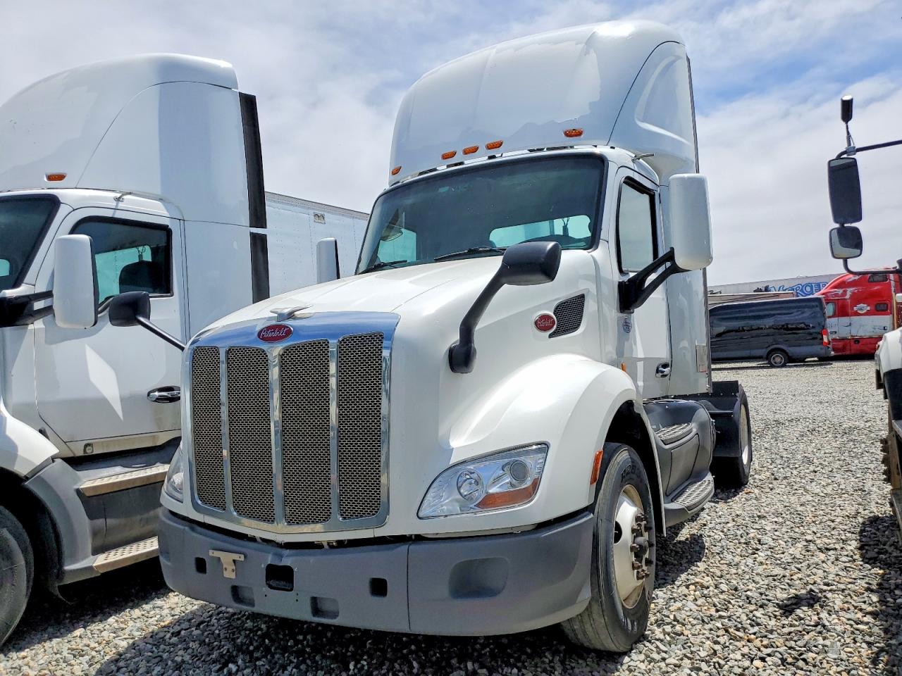 2018 PETERBILT All other VIN 1XPBA48X1JD478077 photo 2
