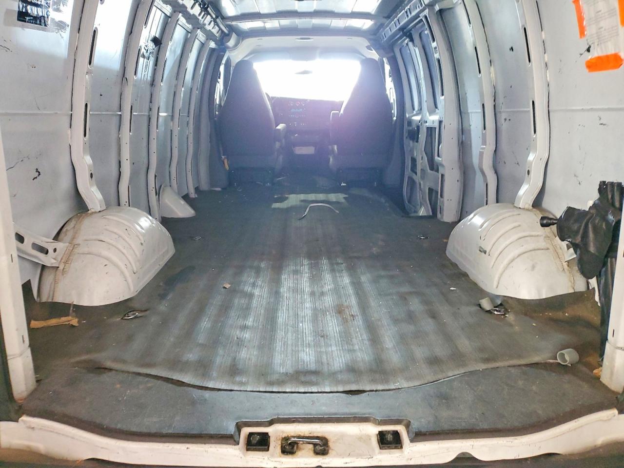2020 CHEVROLET Express VIN 1GCWGBFP0L1143146 photo 10