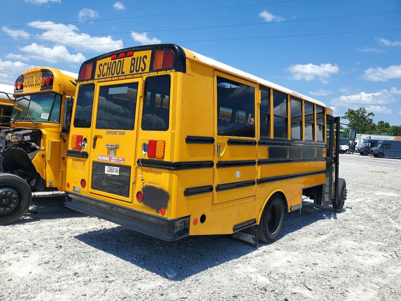 2019 FREIGHTLINER All models VIN 4UZABRFC3KCKH2782 photo 4
