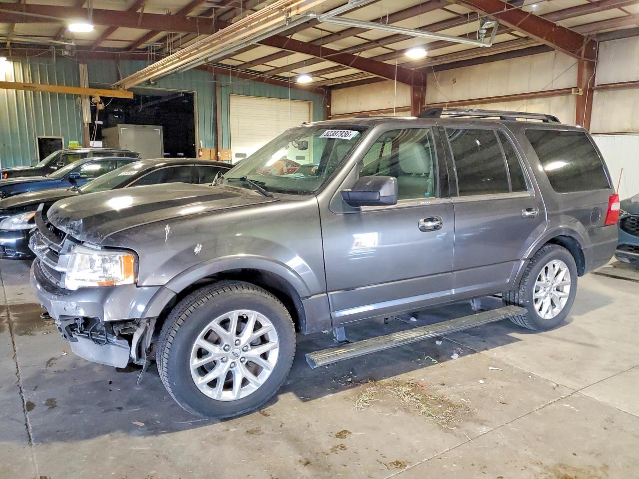 2015 Ford Expedition VIN 1FMJU2AT1FEF37528 photo 1