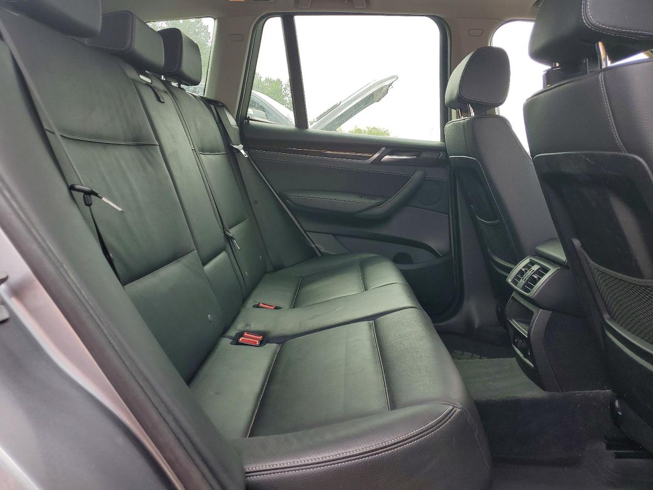 2015 BMW X3 VIN 5UXWX9C55F0D48565 photo 11