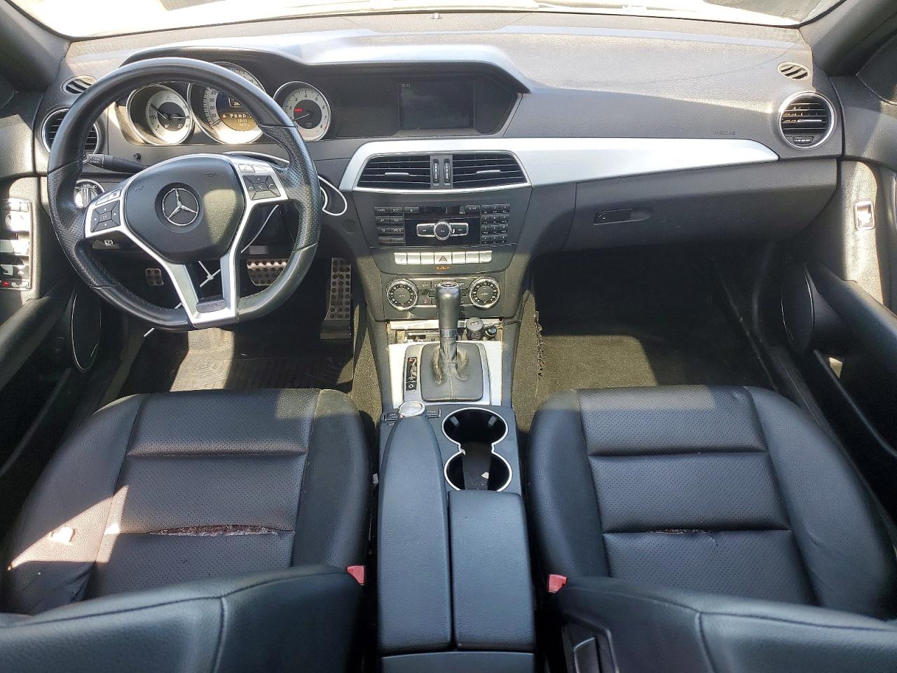 2012 Mercedes-Benz C class VIN WDDGF4HB3CR214559 photo 8