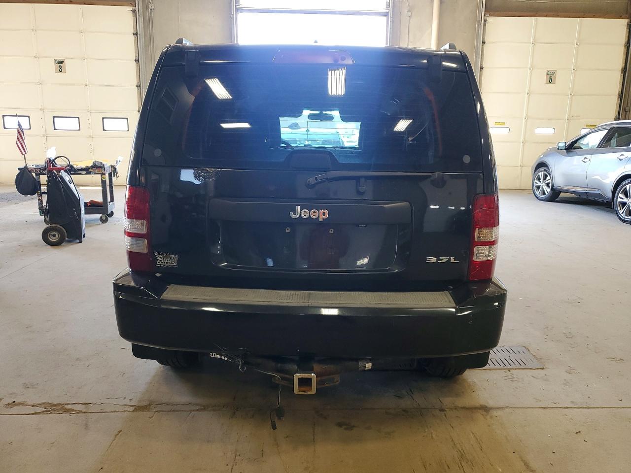 2008 Jeep Liberty VIN 1J8GP28K68W258584 photo 6