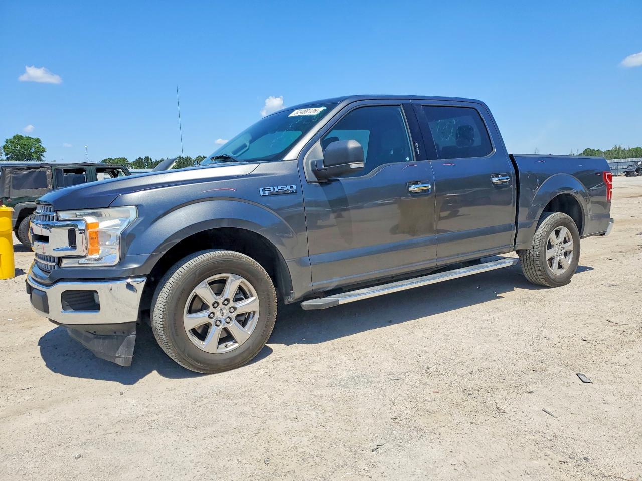 2018 Ford F150 VIN 1FTEW1CP2JFA55602 photo 1