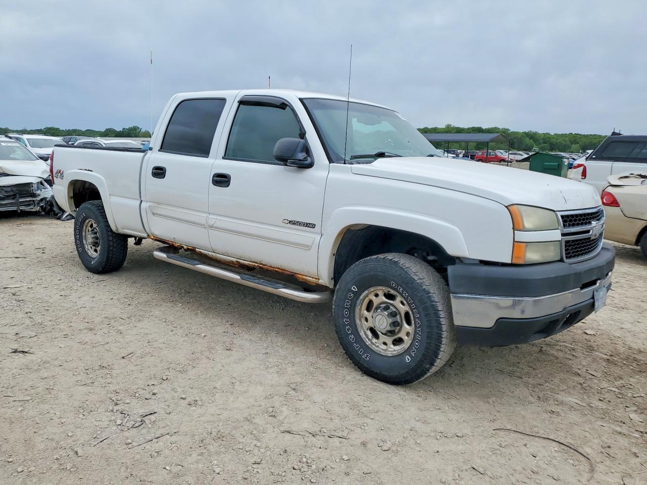 2006 Chevrolet All models VIN 1GCHK23U16F266382 photo 4