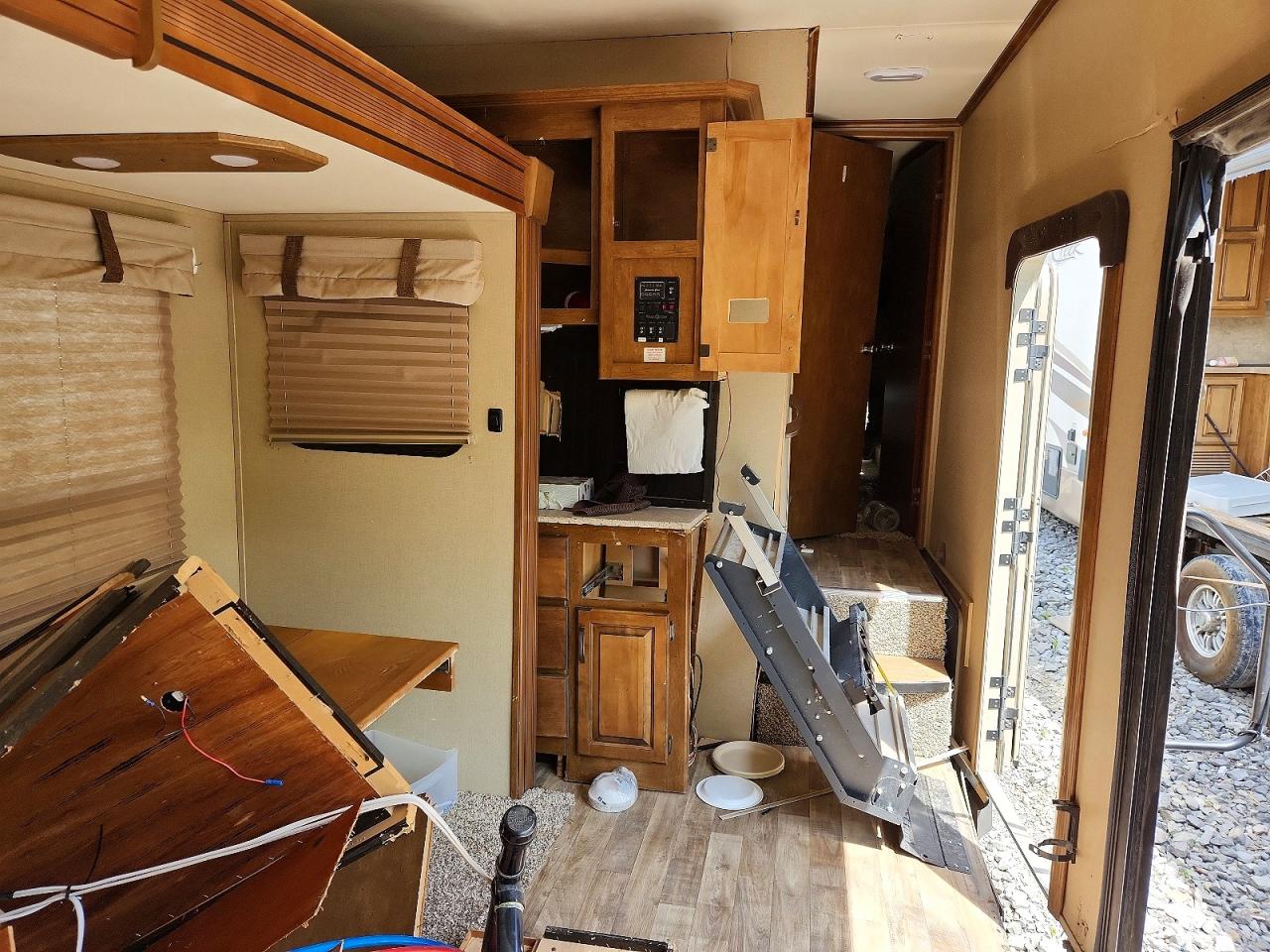 2015 GRAND 29rs VIN 573FR3227F3302563 photo 5