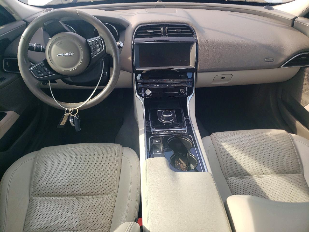 2017 Jaguar Xe VIN SAJAK4BN9HA971696 photo 8