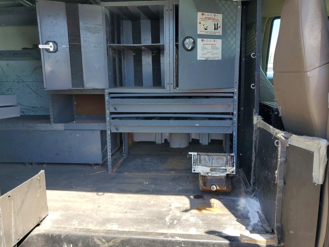 2007 CHEV Express VIN 1GCGG25V271223770 photo 11