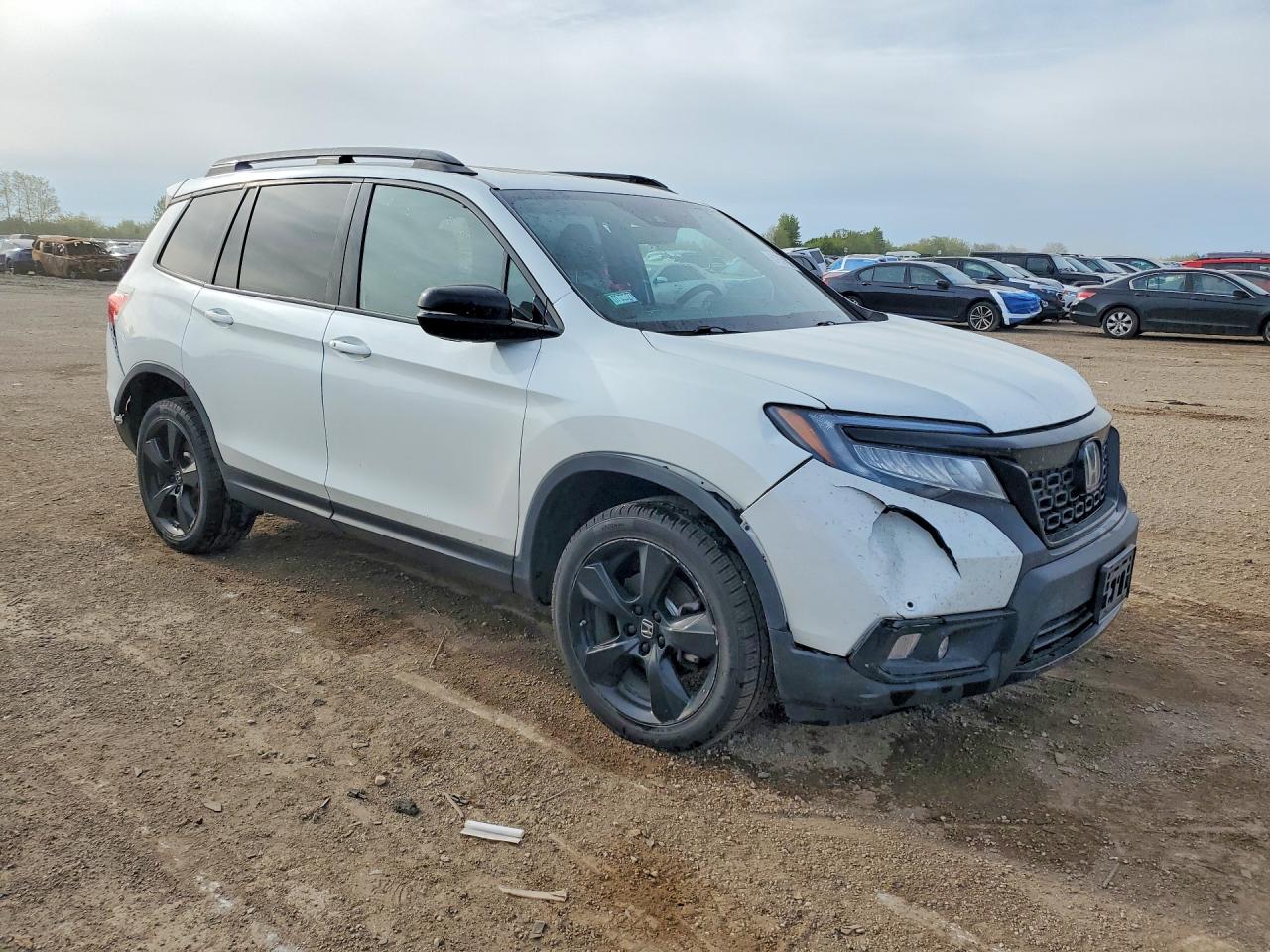 2021 Honda Passport VIN 5FNYF8H05MB028145 photo 4