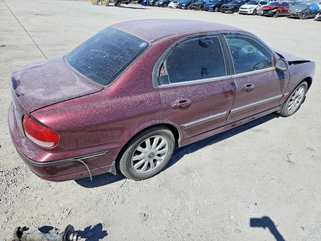 2003 Hyundai Sonata VIN KMHWF35H83A821821 photo 3