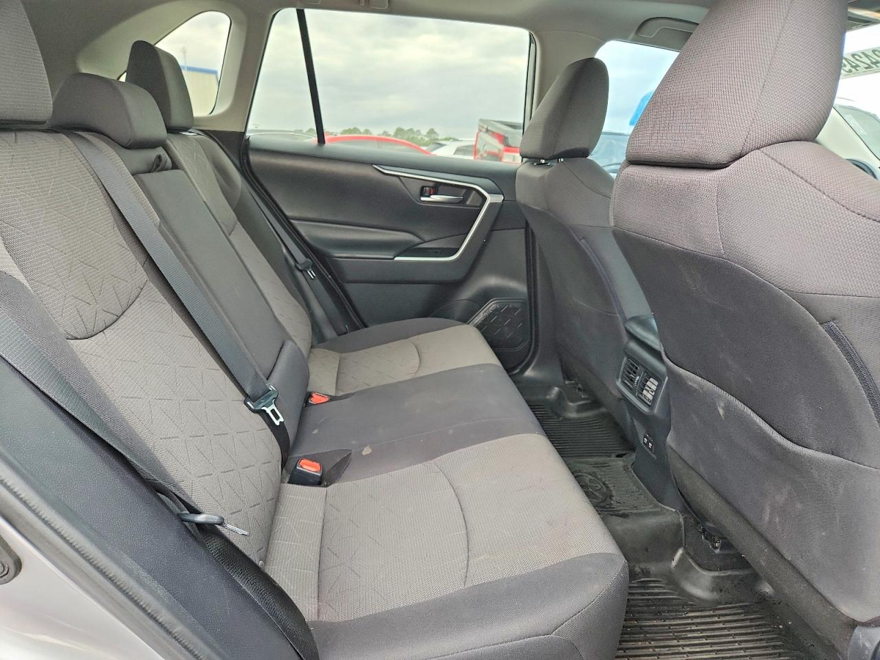 2019 Toyota Rav4 VIN 2T3W1RFV9KC022402 photo 11