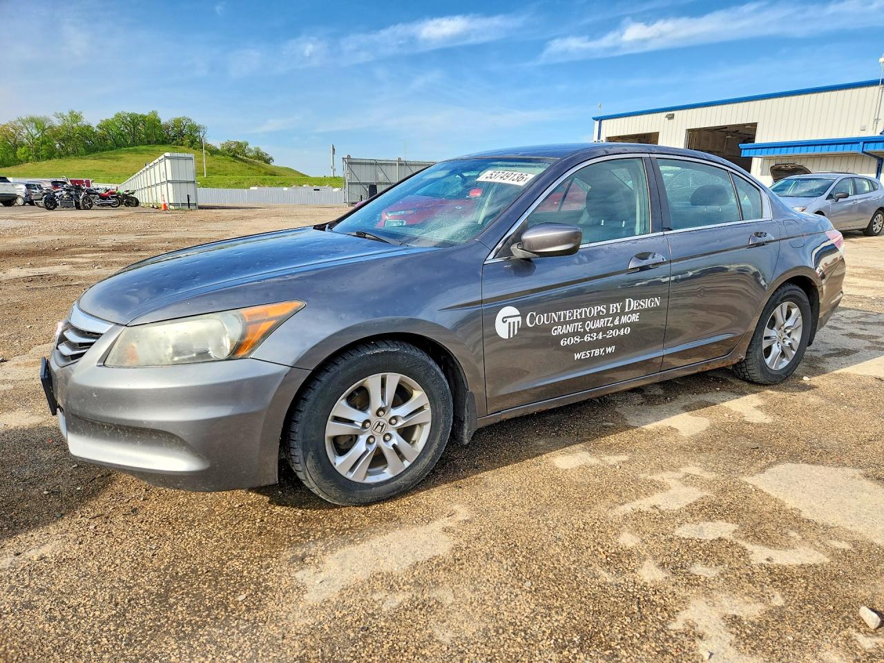2011 Honda Accord VIN 1HGCP2F65BA131696 photo 1