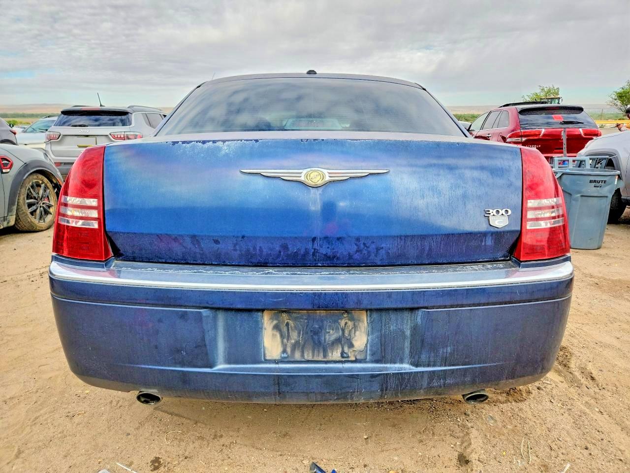 2006 Chrysler 300 VIN 2C3KA63H06H350697 photo 6