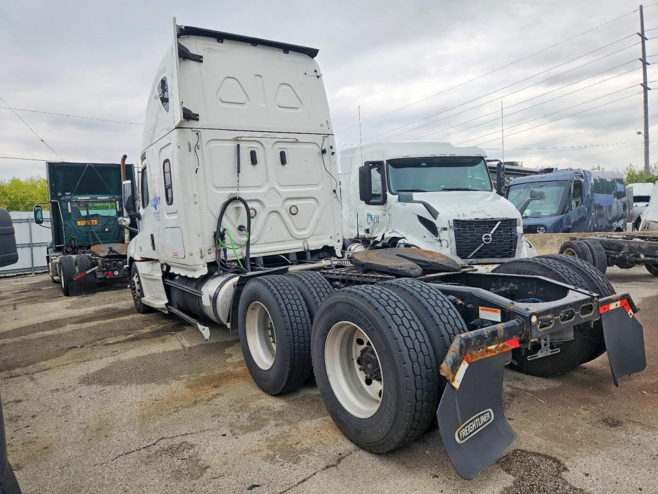 2021 FREIGHTLINER All other VIN 3AKJHHDR5MSMT2010 photo 3