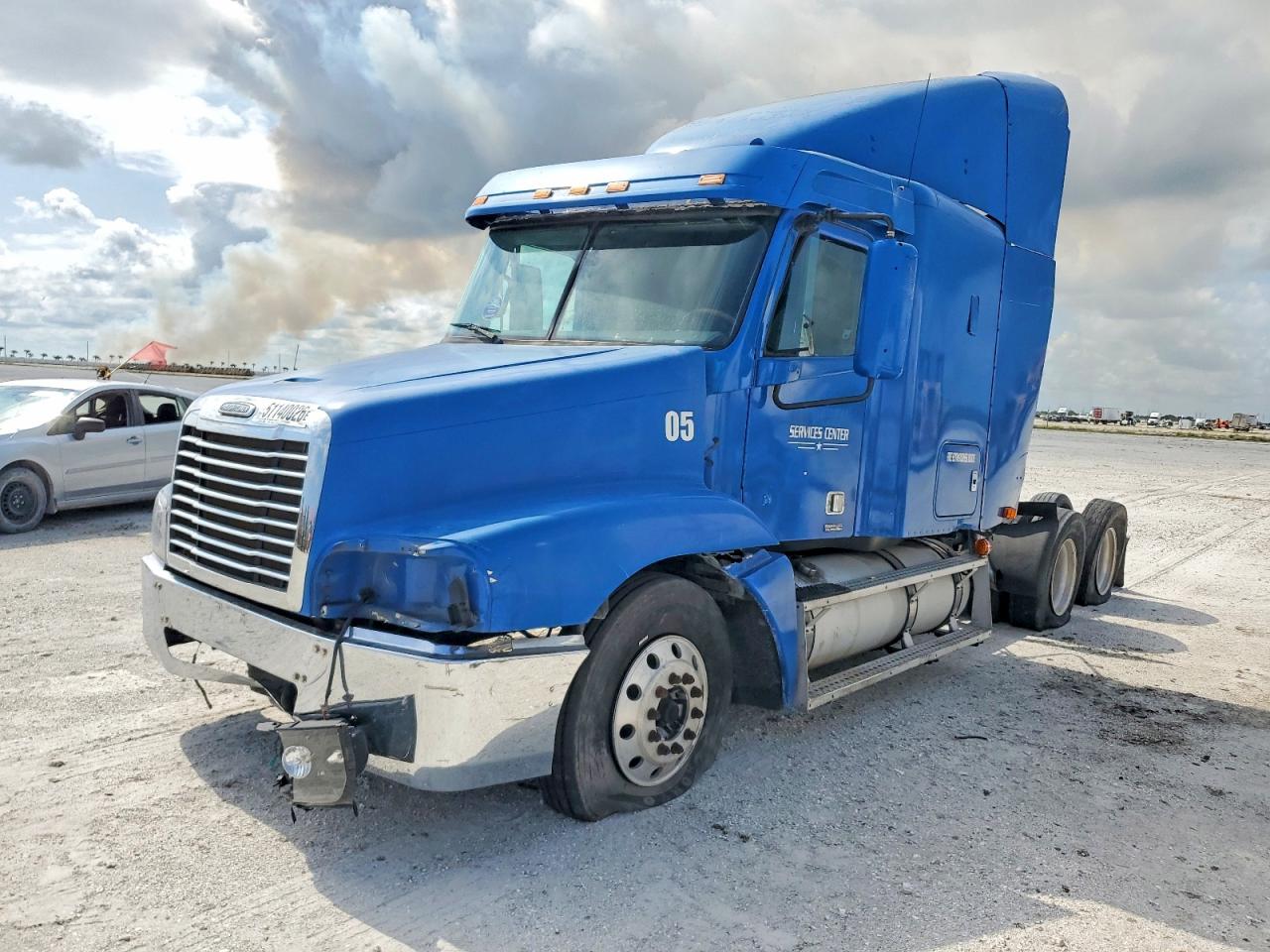 1998 FREIGHTLINER All other VIN 1FUYSDYB8WL985822 photo 2