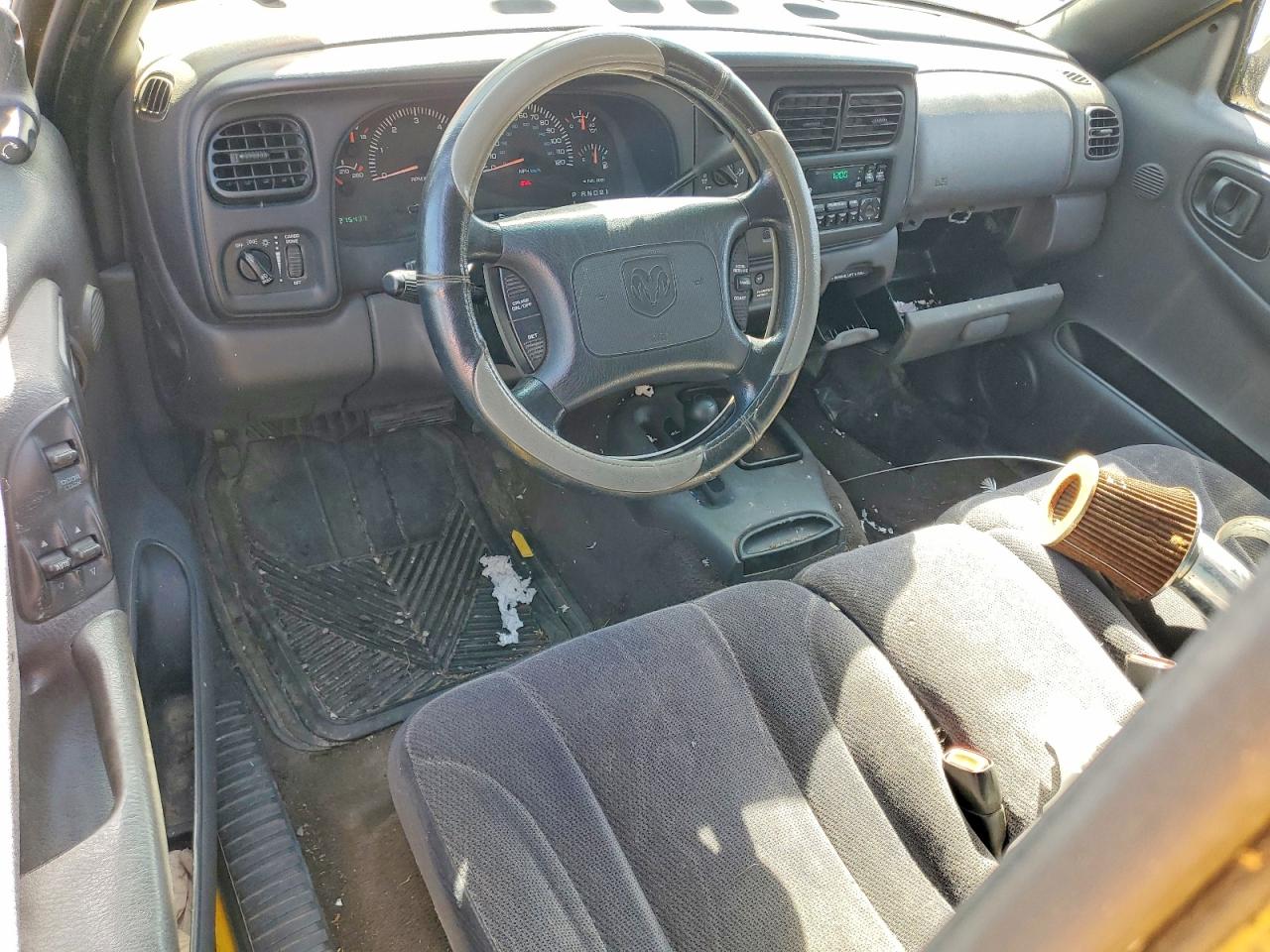 2000 Dodge Dakota VIN 1B7GG22X4YS573290 photo 8