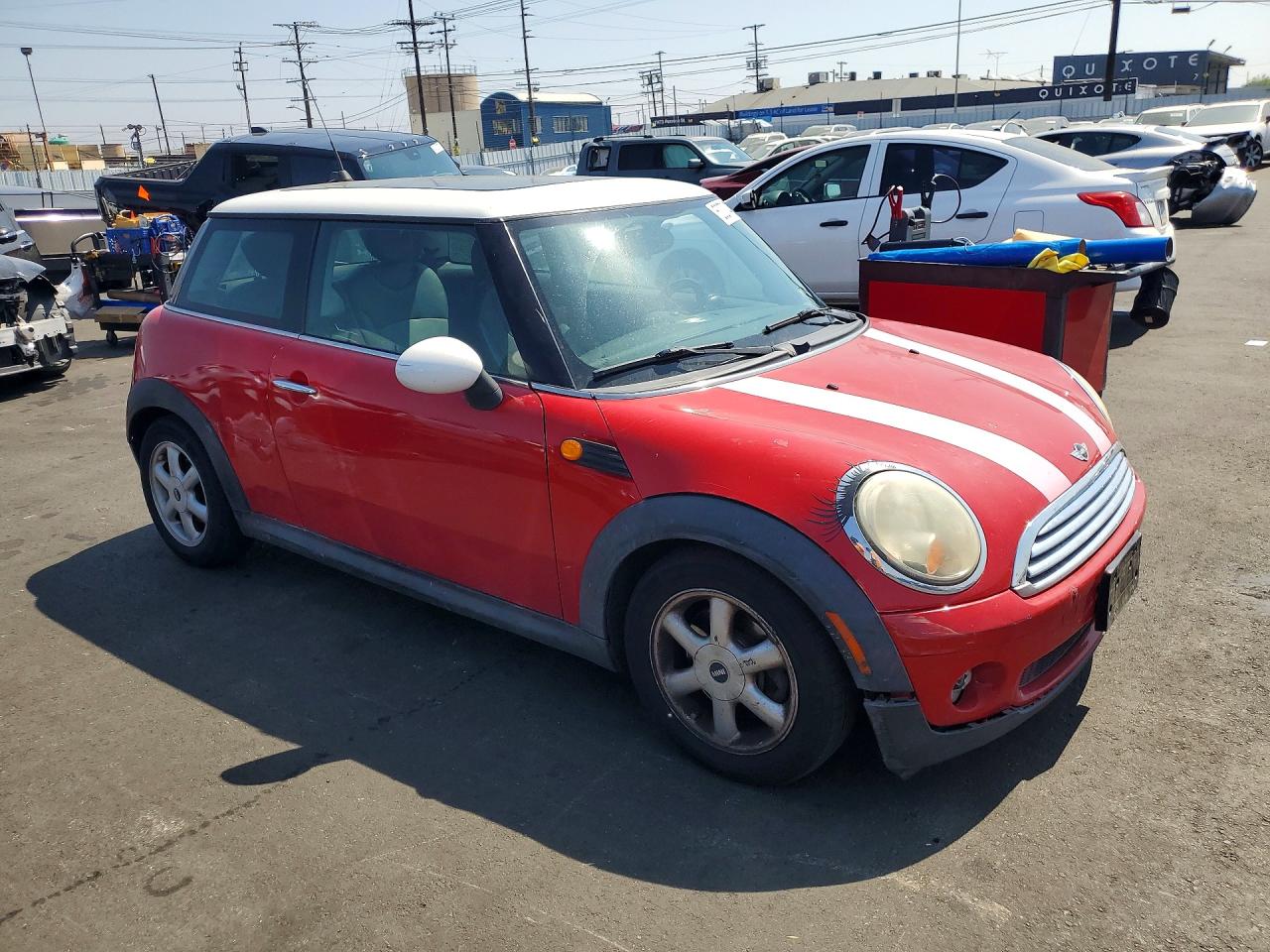 2008 Mini Cooper VIN WMWMF33578TT67963 photo 4