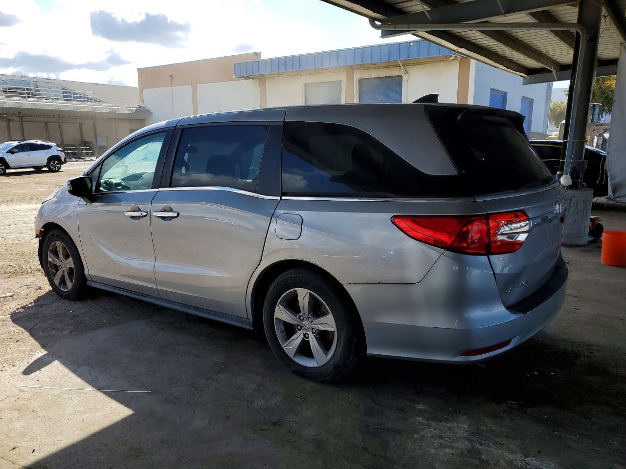 2019 HONDA All models VIN 5FNRL6H50KB065341 photo 2