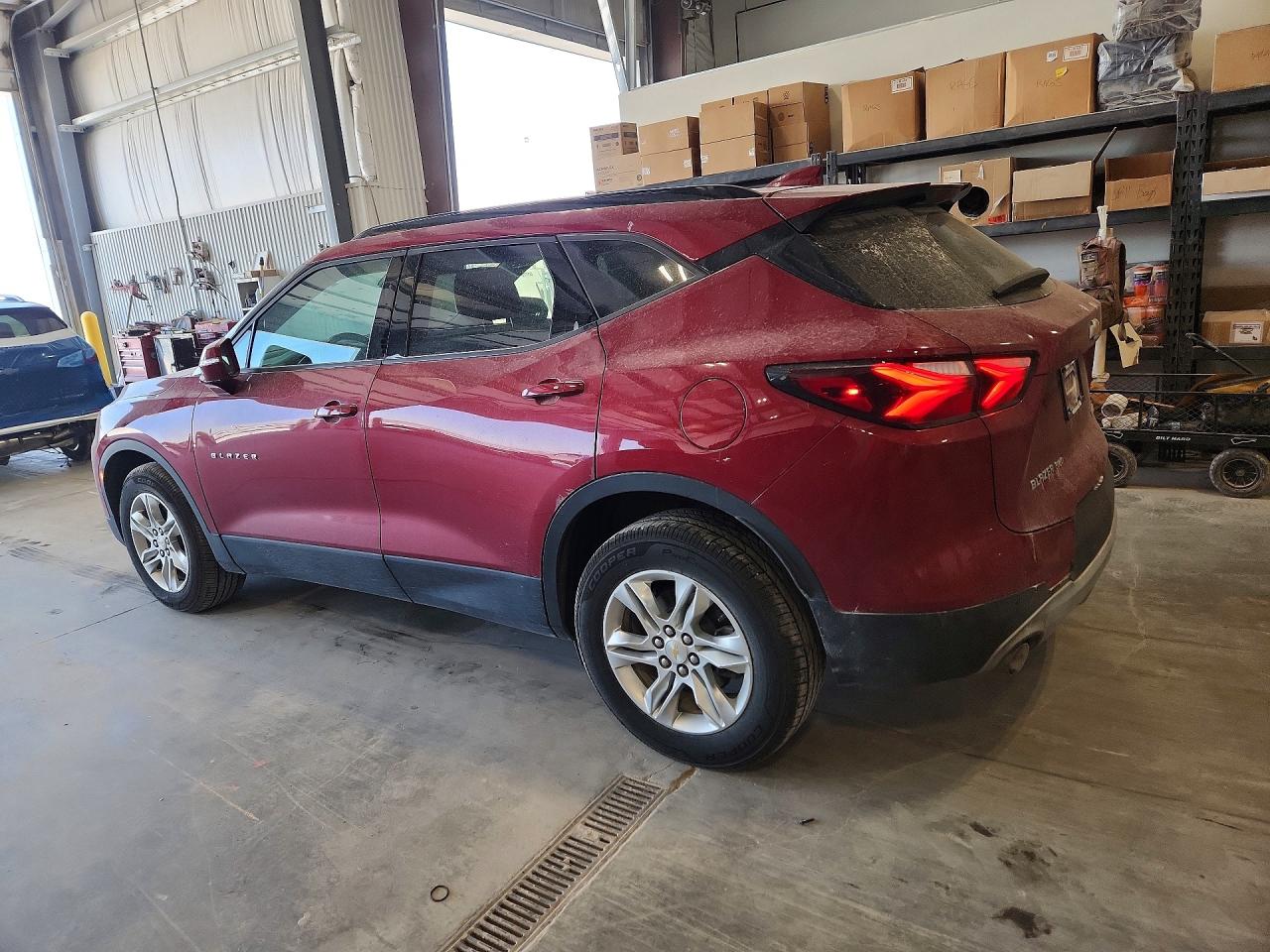2020 Chevrolet Blazer VIN 3GNKBJRS7LS531293 photo 2