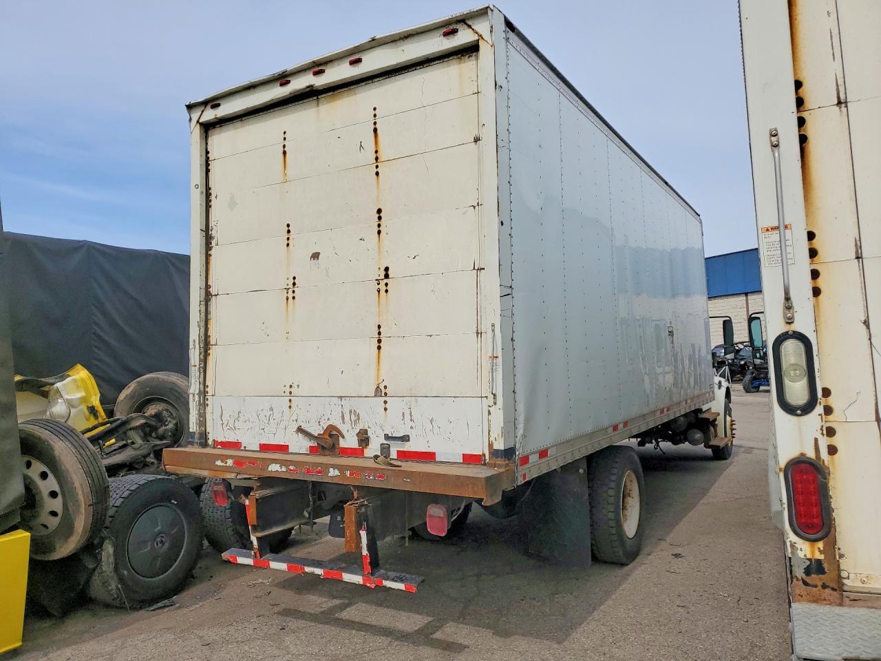 2013 FREIGHTLINER All other VIN 3ALACWDT7DDFF2484 photo 3