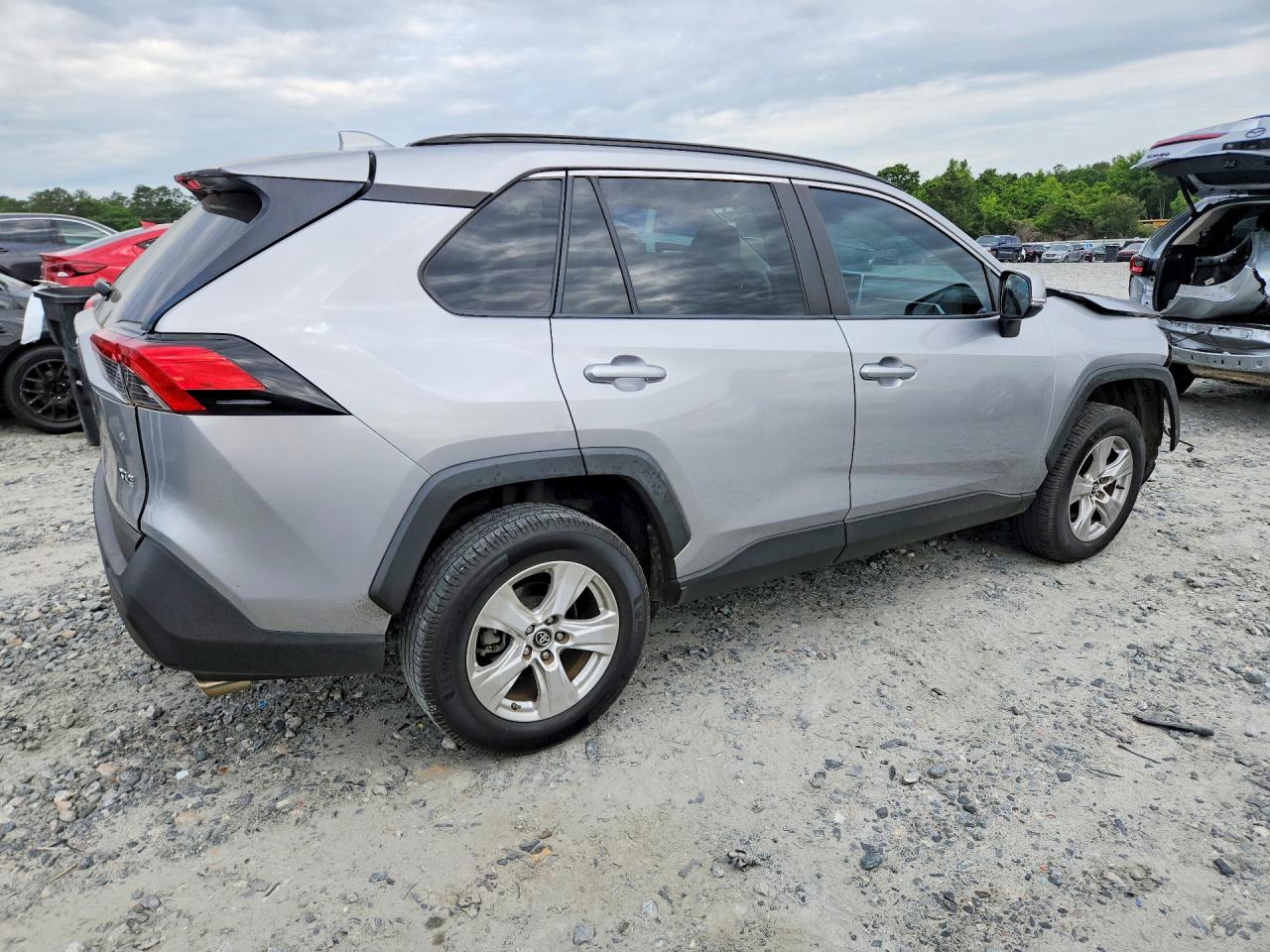 2019 Toyota Rav4 VIN 2T3W1RFV9KC022402 photo 3