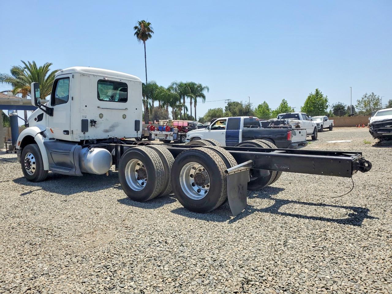 2018 PETERBILT All other VIN 1XPBA48X1JD477902 photo 3