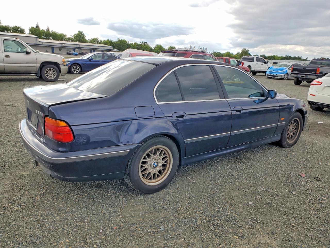 2000 BMW 5 series VIN WBADM6342YGU18924 photo 3