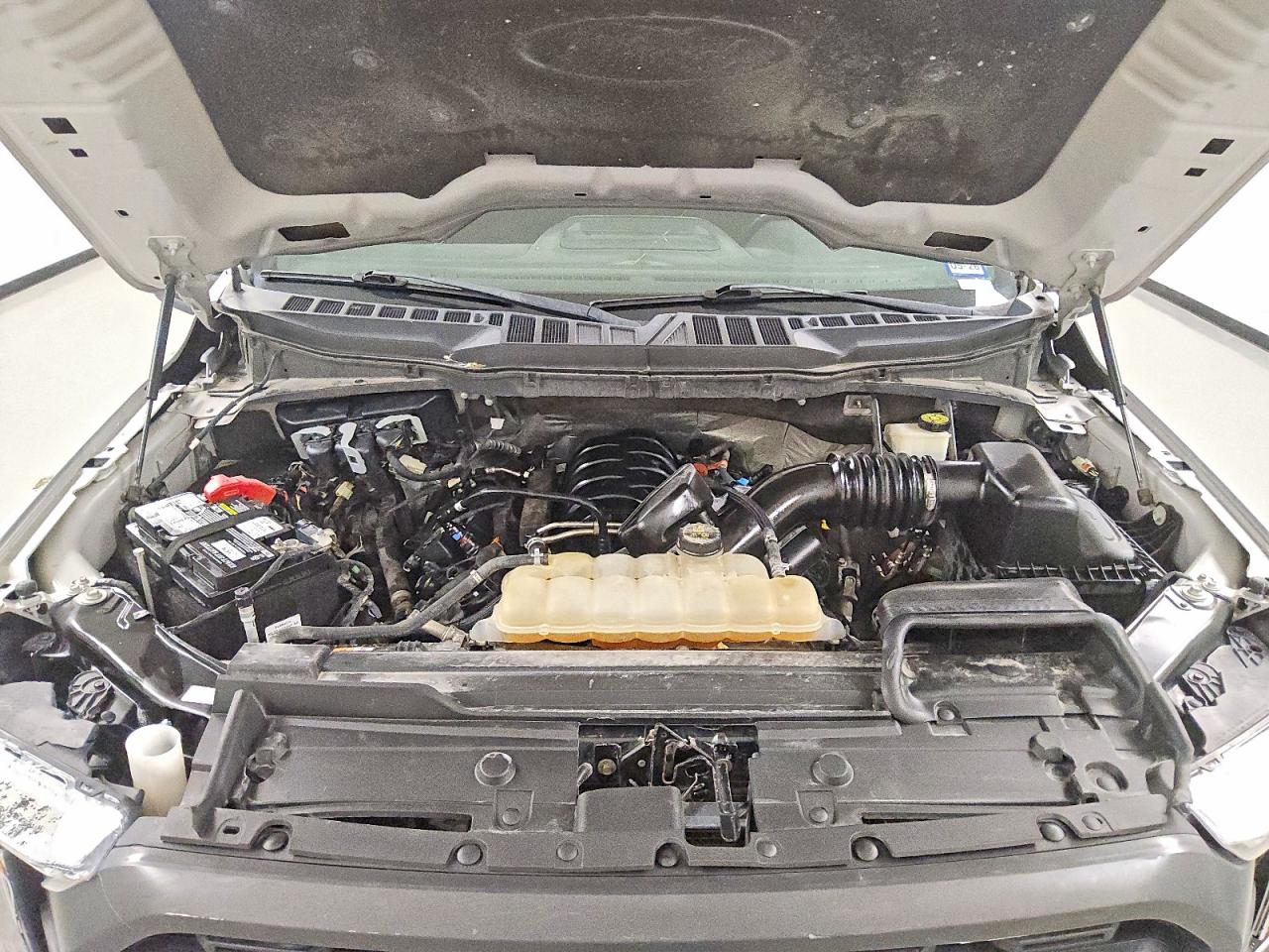2022 Ford F150 VIN 1FTFW1E58NKD86374 photo 11