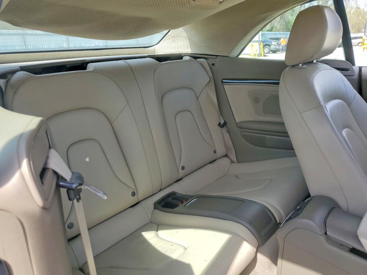 2011 Audi A5 VIN WAULFAFH3BN004464 photo 10