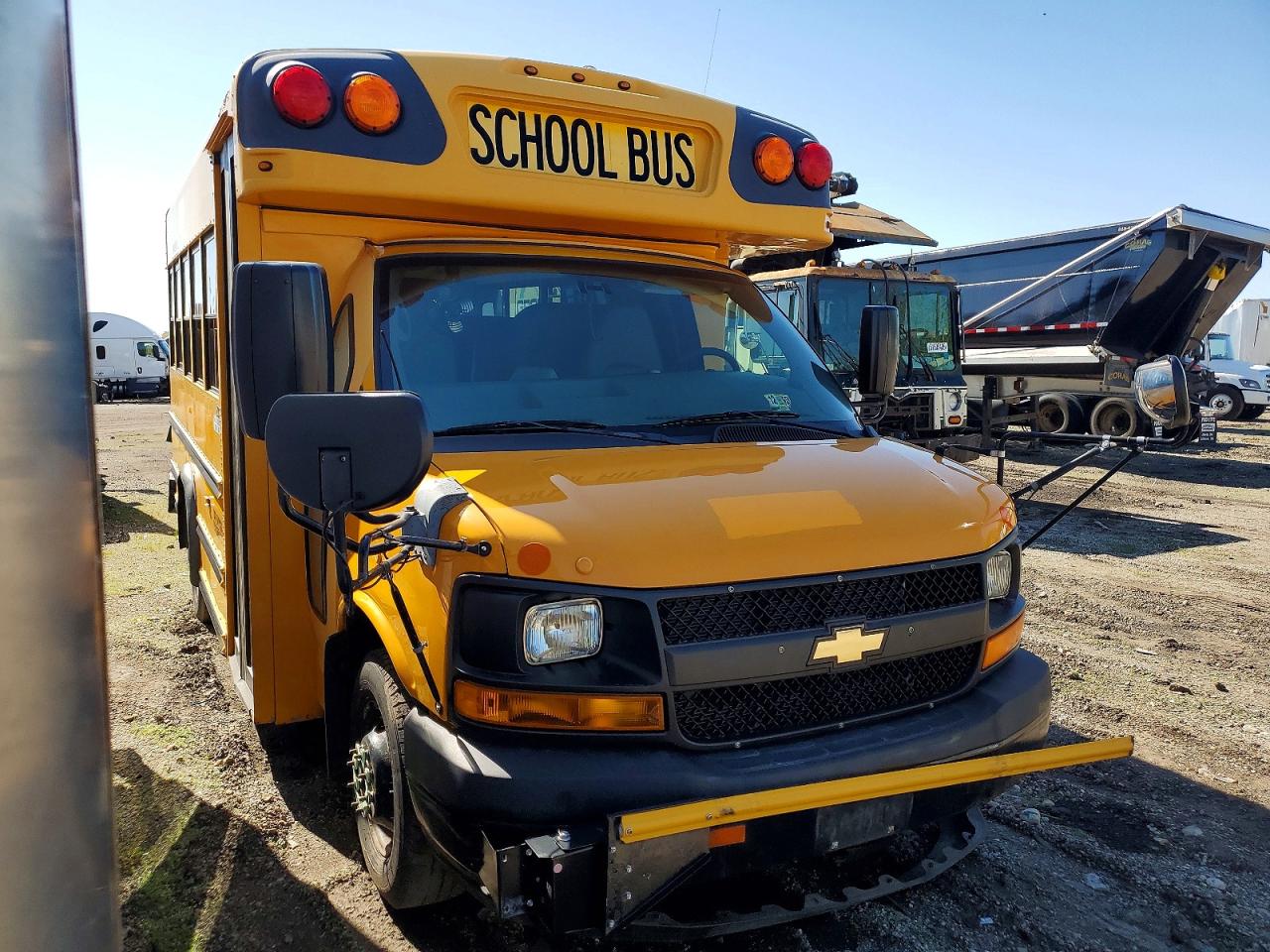 2010 Thomas Express VIN 1GB6G2A68A1134307 photo 1