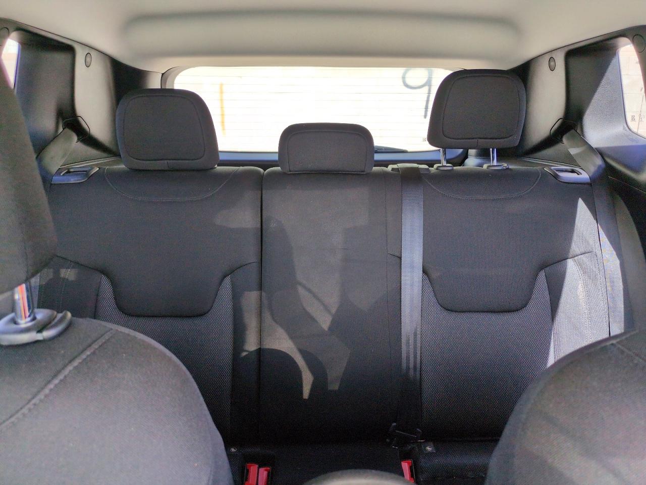 2019 Renegade VIN ZACNJAAB7KPK62035 photo 10