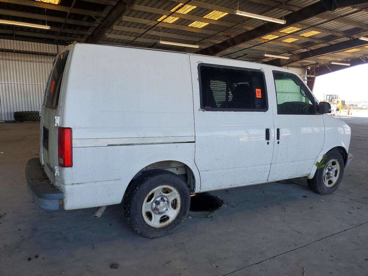 2004 CHEV Astro VIN 1GCDM19X44B108594 photo 3