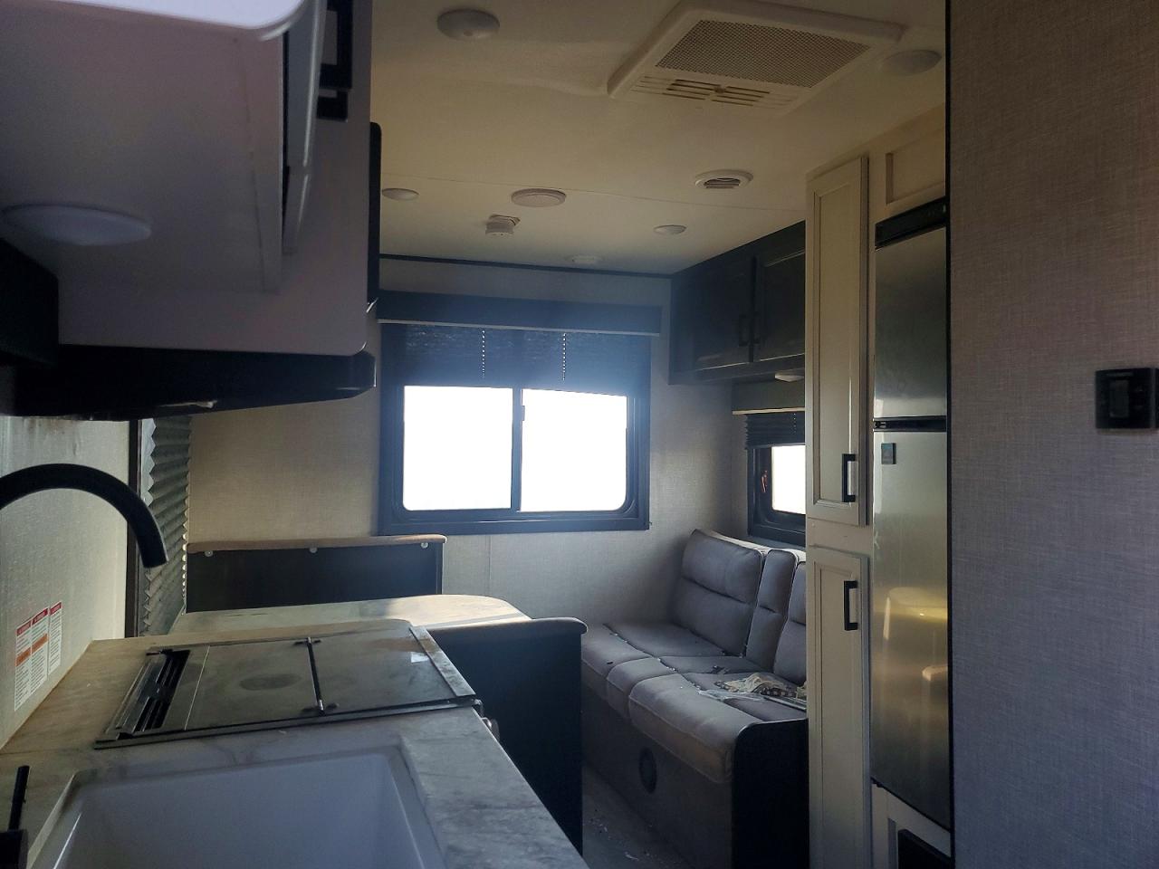 2022 JAYCO Recreation VIN 1UJBJ0BL7N17Z0816 photo 6