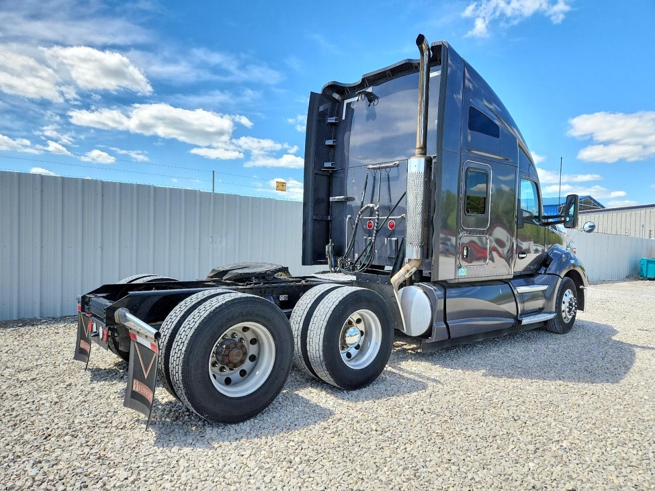 2015 KENWORTH All other VIN 1XKYDP9X8FJ461941 photo 4