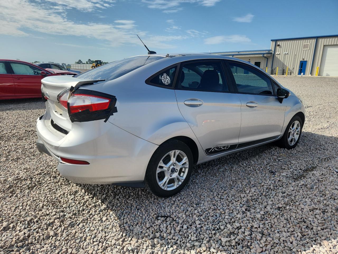 2014 Ford Fiesta VIN 3FADP4BJ2EM114151 photo 3