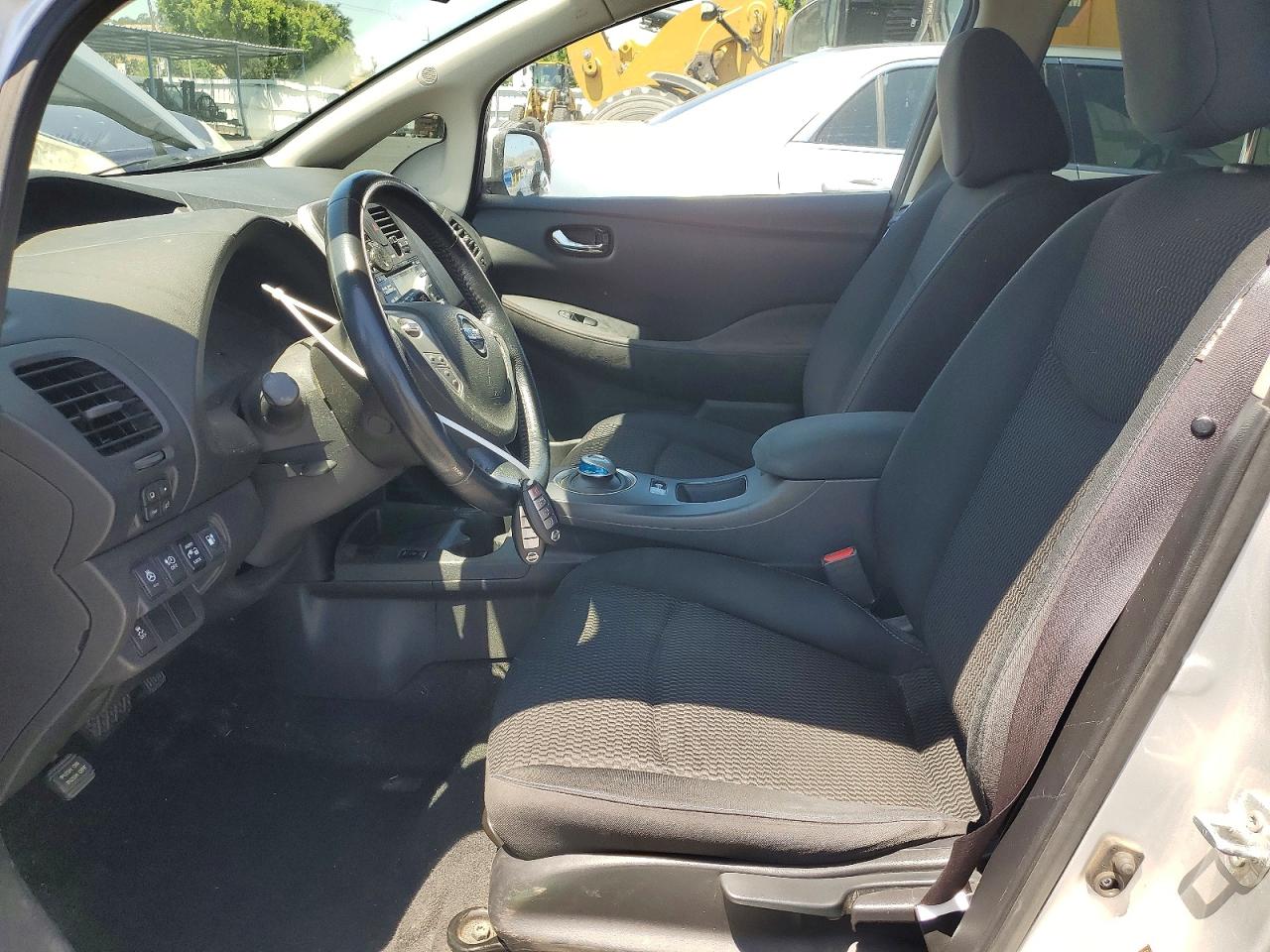 2015 Nissan Leaf VIN 1N4AZ0CP3FC309588 photo 7