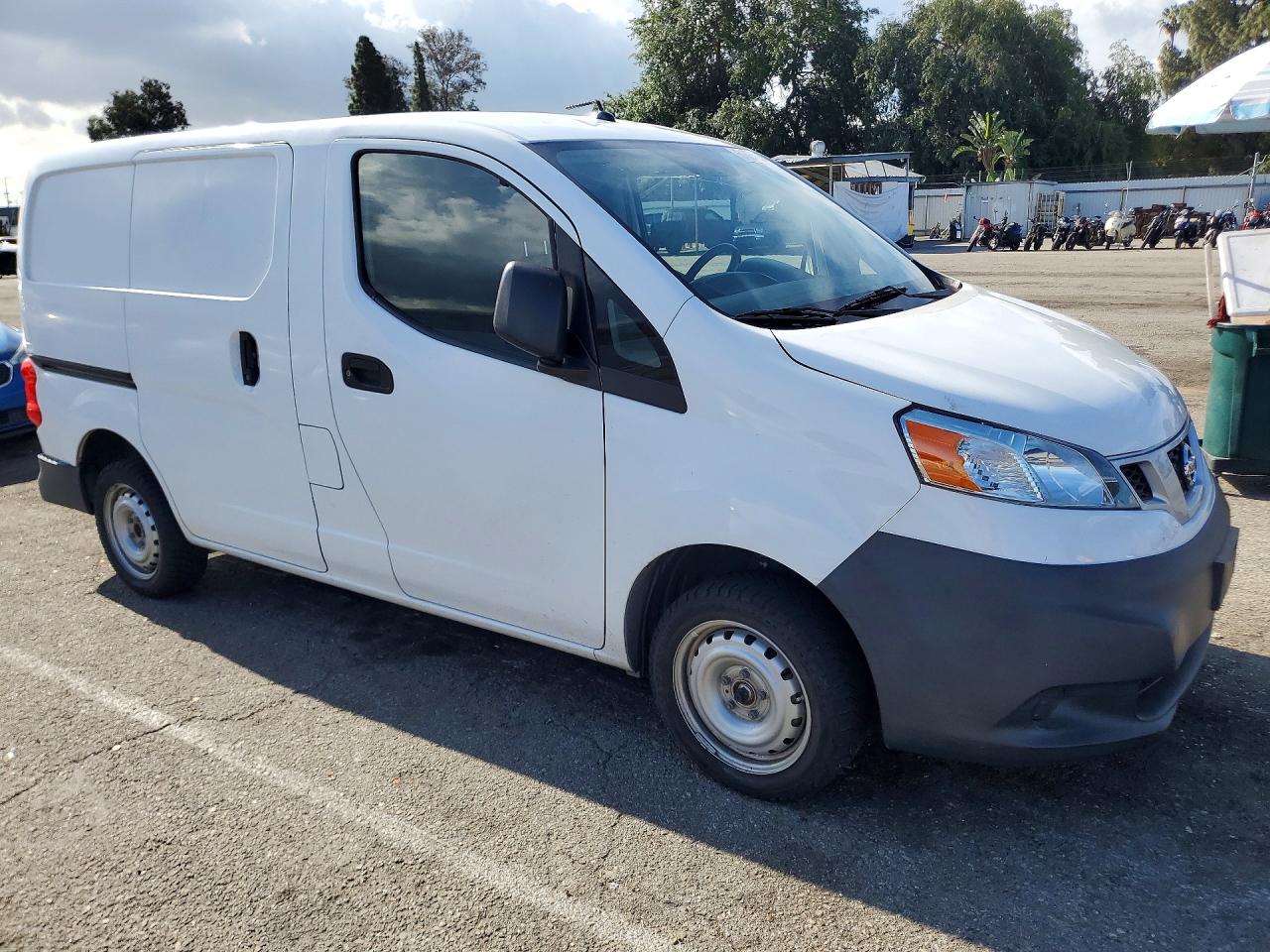 2016 NISSAN Nv200 s VIN 3N6CM0KN9GK693323 photo 4