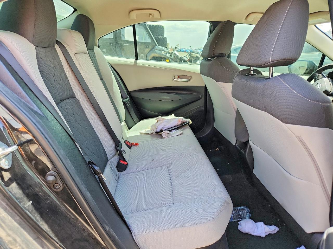 2020 Toyota Corolla VIN JTDEBRBEXLJ002401 photo 10