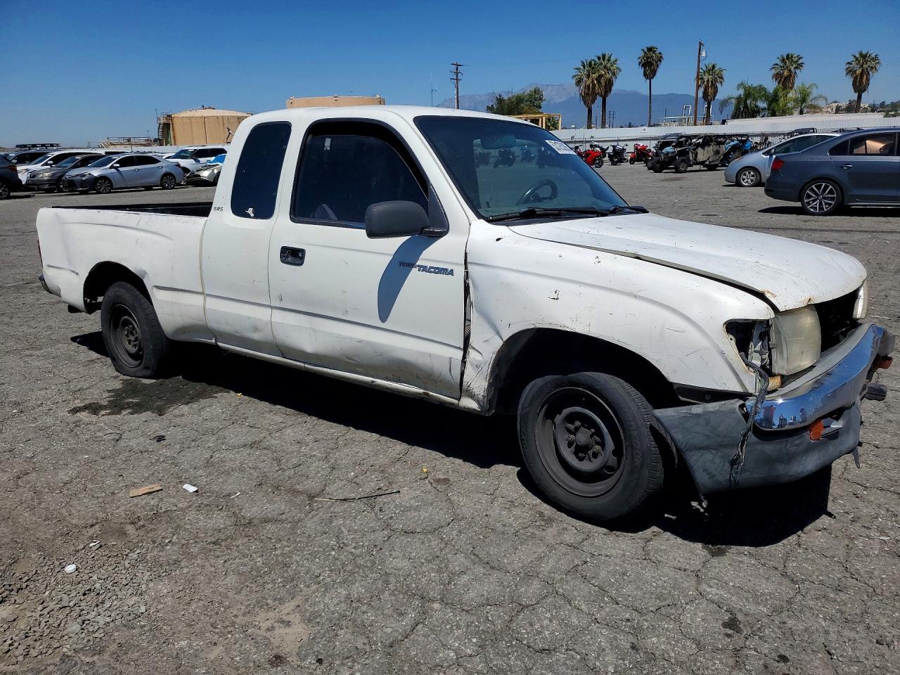 1998 Toyota Tacoma VIN 4TAVN52N3WZ160483 photo 4