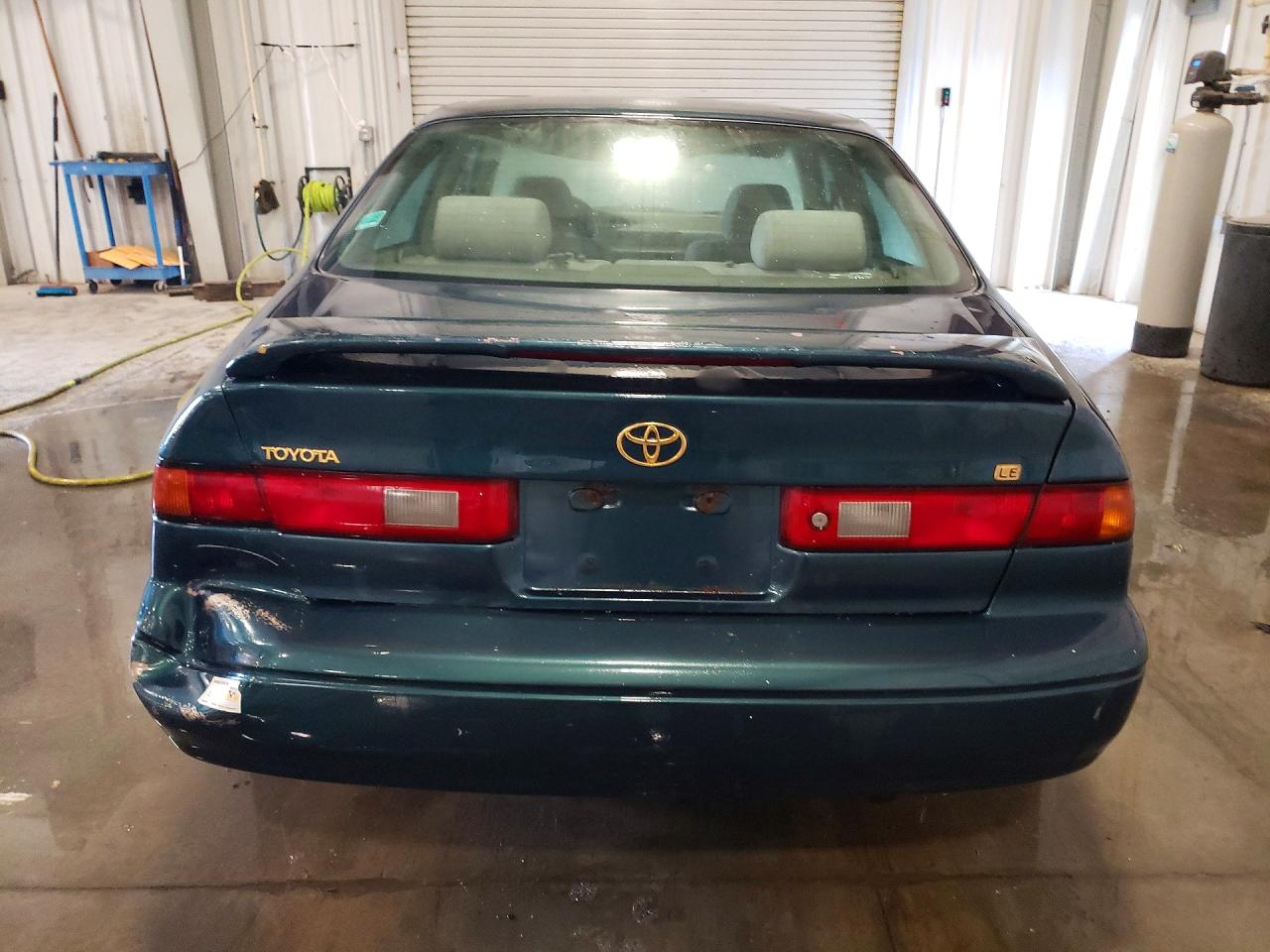 1998 TOYT Camry VIN 4T1BG22K0WU281762 photo 6