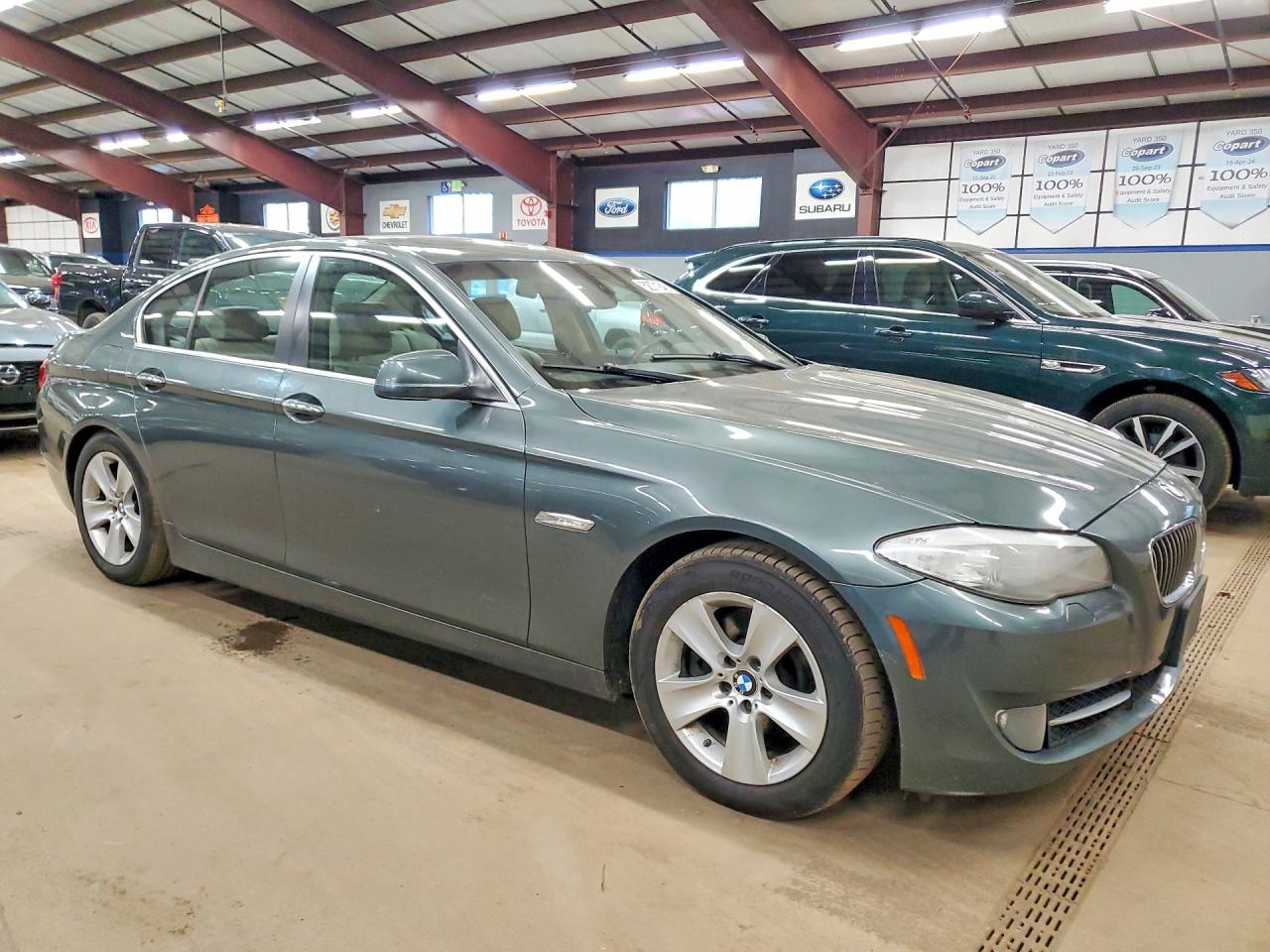 2013 BMW 5 series VIN WBAXH5C56DDW13831 photo 4