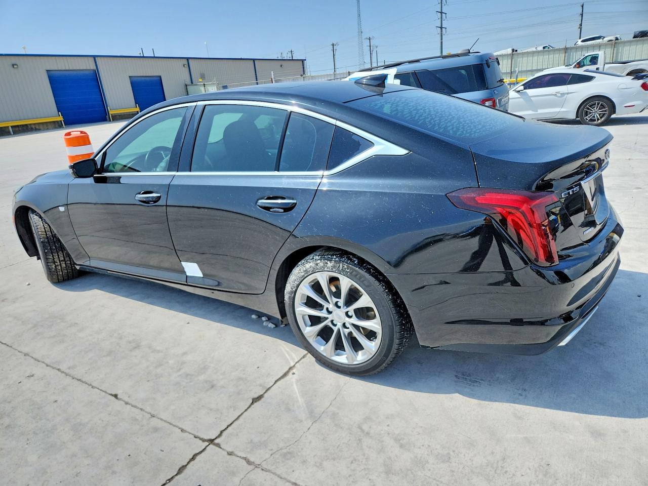2020 Cadillac Ct5 VIN 1G6DT5RK1L0118611 photo 2