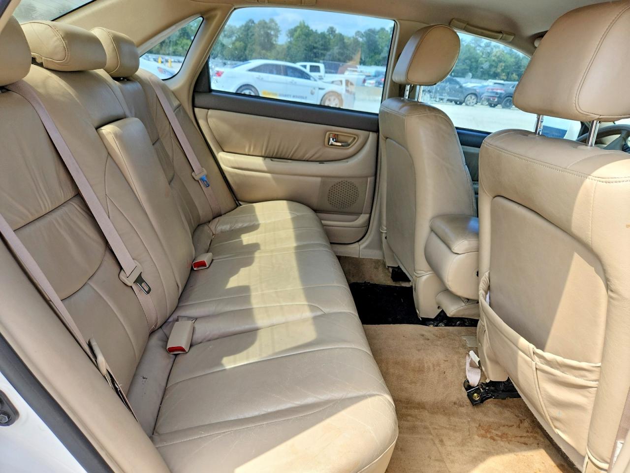 2000 Toyota Avalon VIN 4T1BF28BXYU027537 photo 10