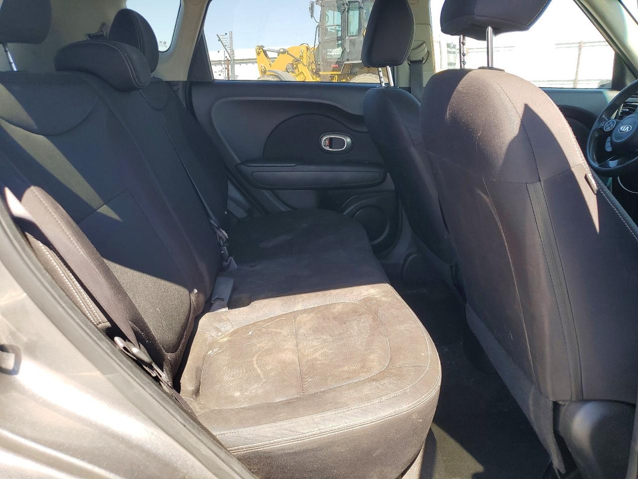 2015 Kia Soul VIN KNDJN2A23F7210268 photo 10