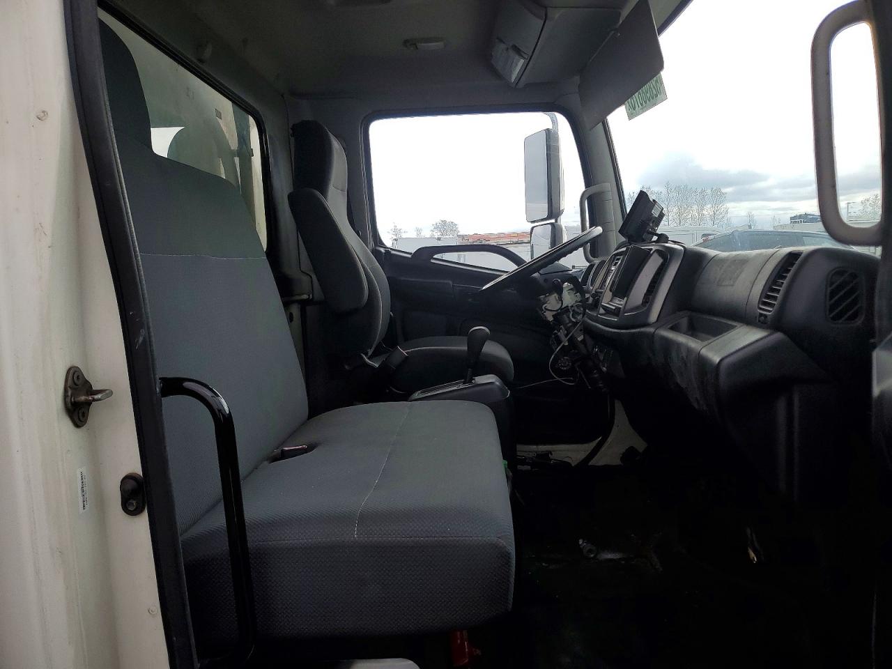 2014 HINO All other VIN 5PVNE8JM3E4S50260 photo 11