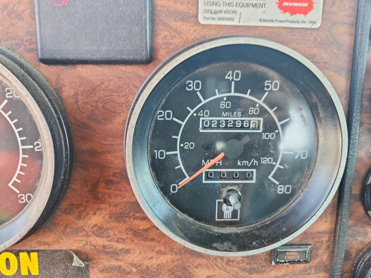 2001 KENWORTH All other VIN 1NKDLU0X71J875261 photo 8