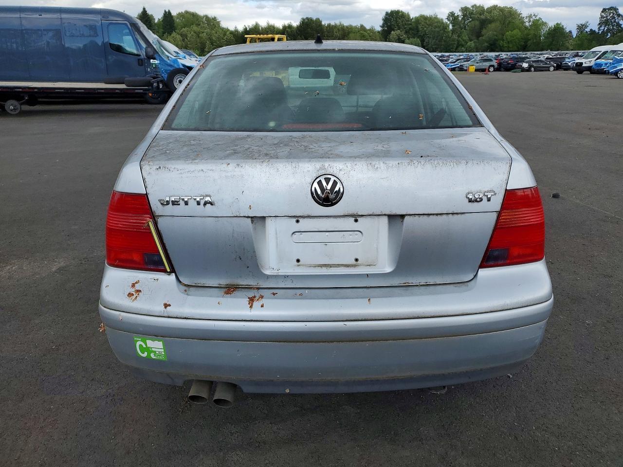 2002 Volkswagen Jetta VIN 3VWSE69M82M190596 photo 6